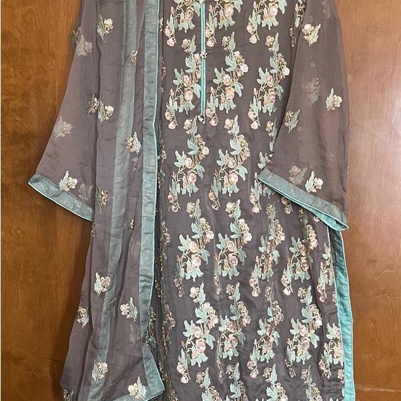 Large three pieces Georgette chiffon Indian Pakistani outfit - Picture 3 of 7